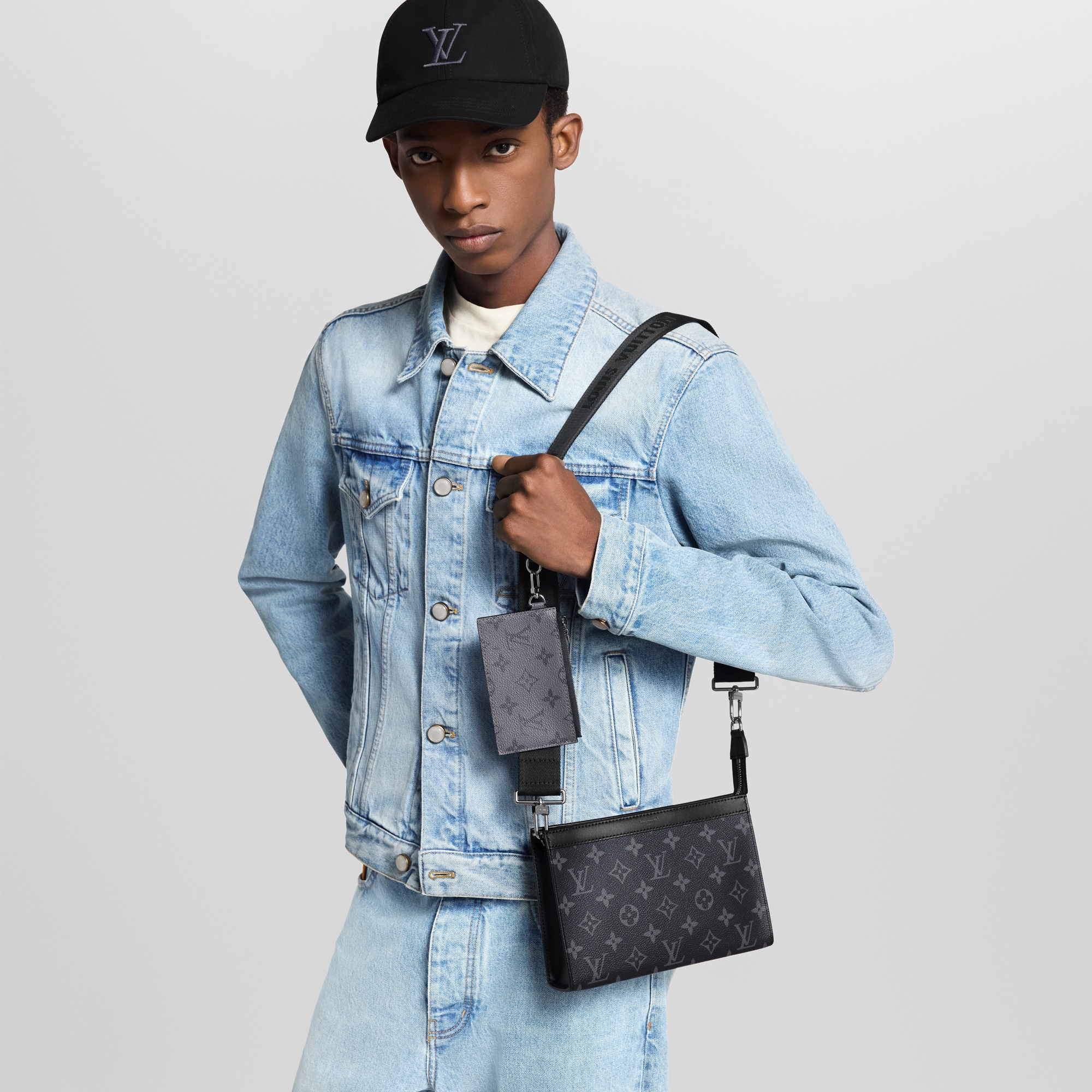 LOUIS VUITTON ガストン・ウェアラブルウォレット ガストン・ウェアラブル ウォレット モノグラム・シャドウ｜ルイ